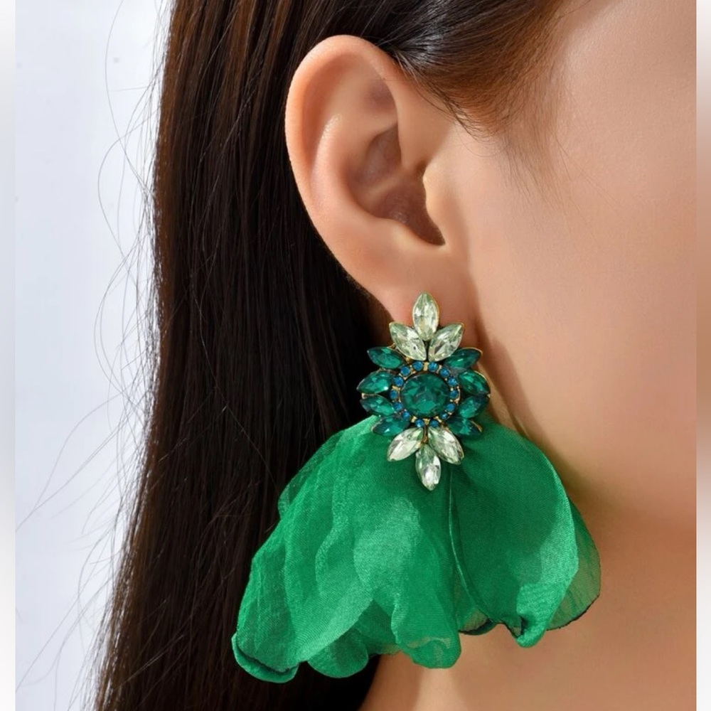 Rhinestone & Flower Decor Drop Earrings